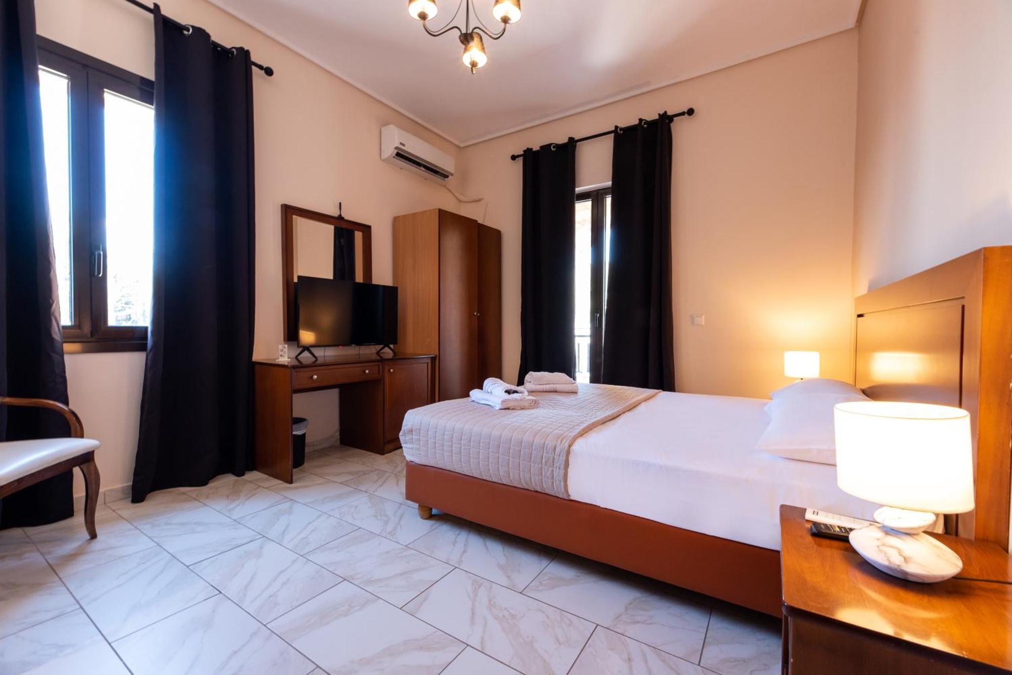 Stone Palace Hotel Near Athen'S Airport Free Shuttle From And To Athen'S Airport Spata  Exterior photo