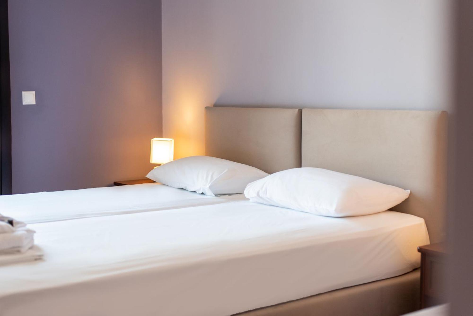 Stone Palace Hotel Near Athen'S Airport Free Shuttle From And To Athen'S Airport Spata  Exterior photo